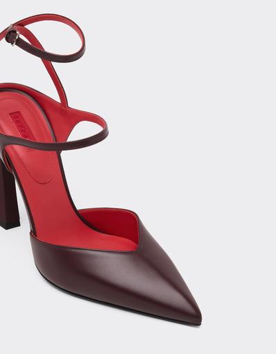 Semi-matt leather slingback with high heel