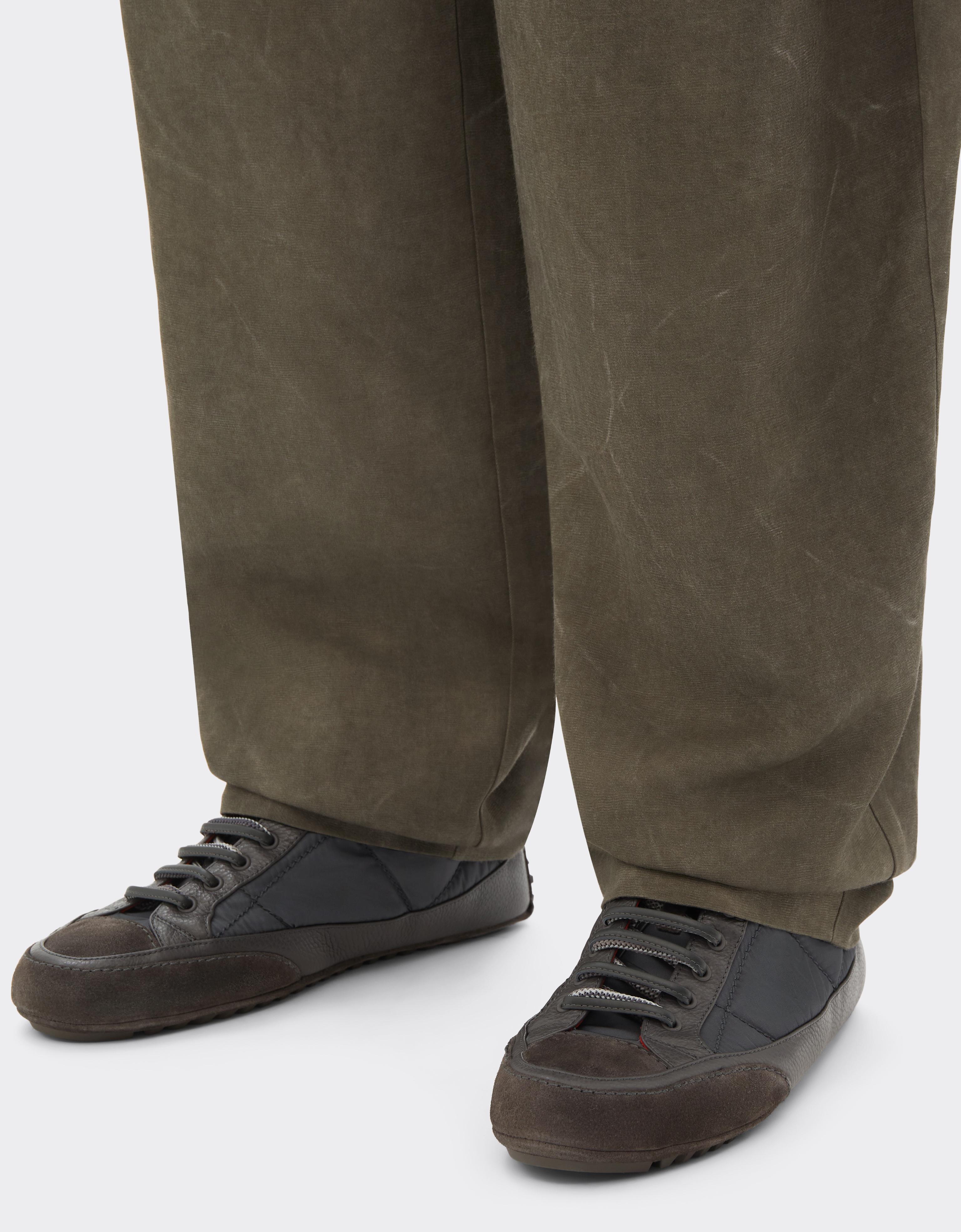 Zapatillas acolchadas de piel y ante