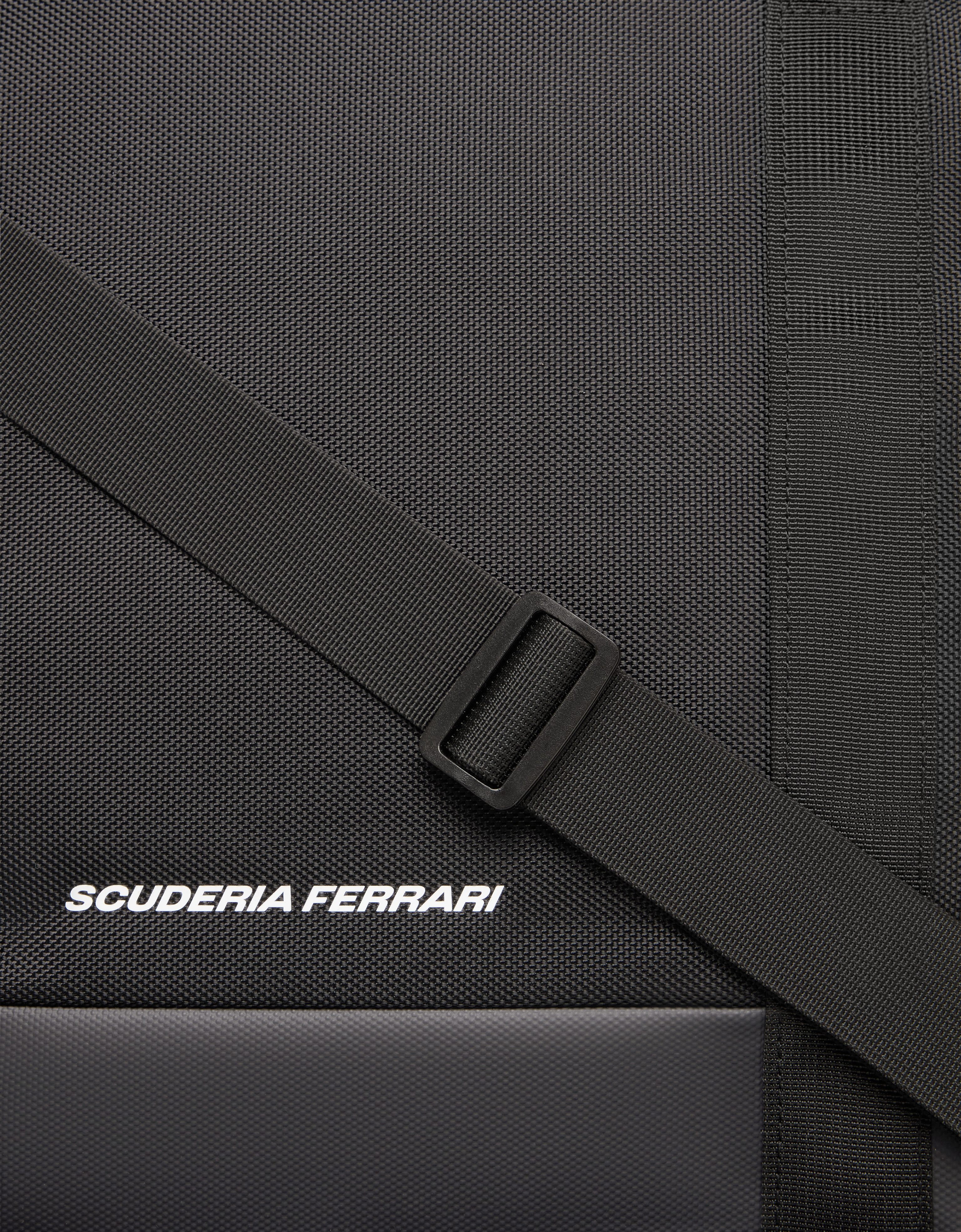 Weekender bag in technical fabric