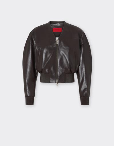 Bomber de piel brillante con cuello en V
