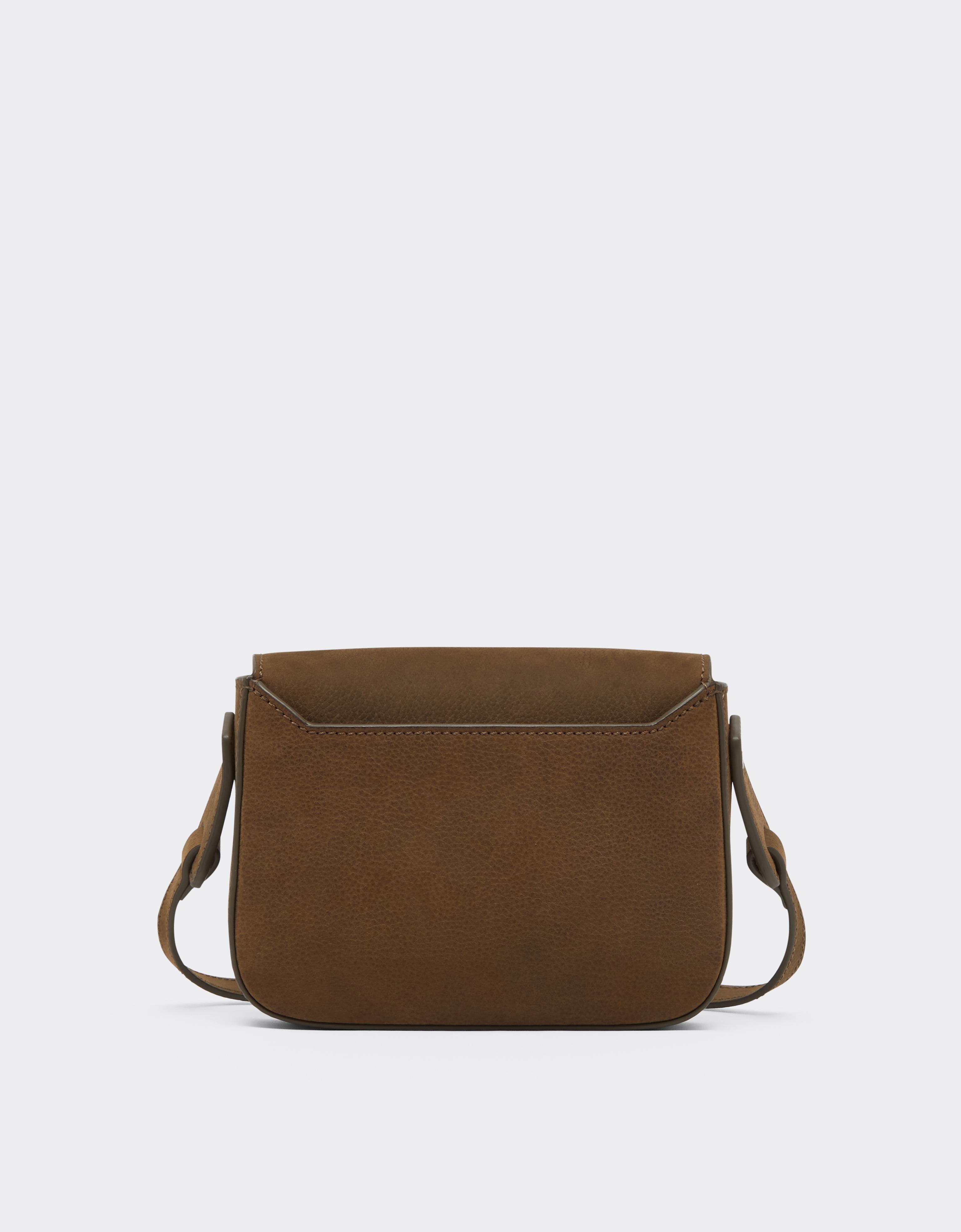 Bolso tipo mensajero de piel encerada