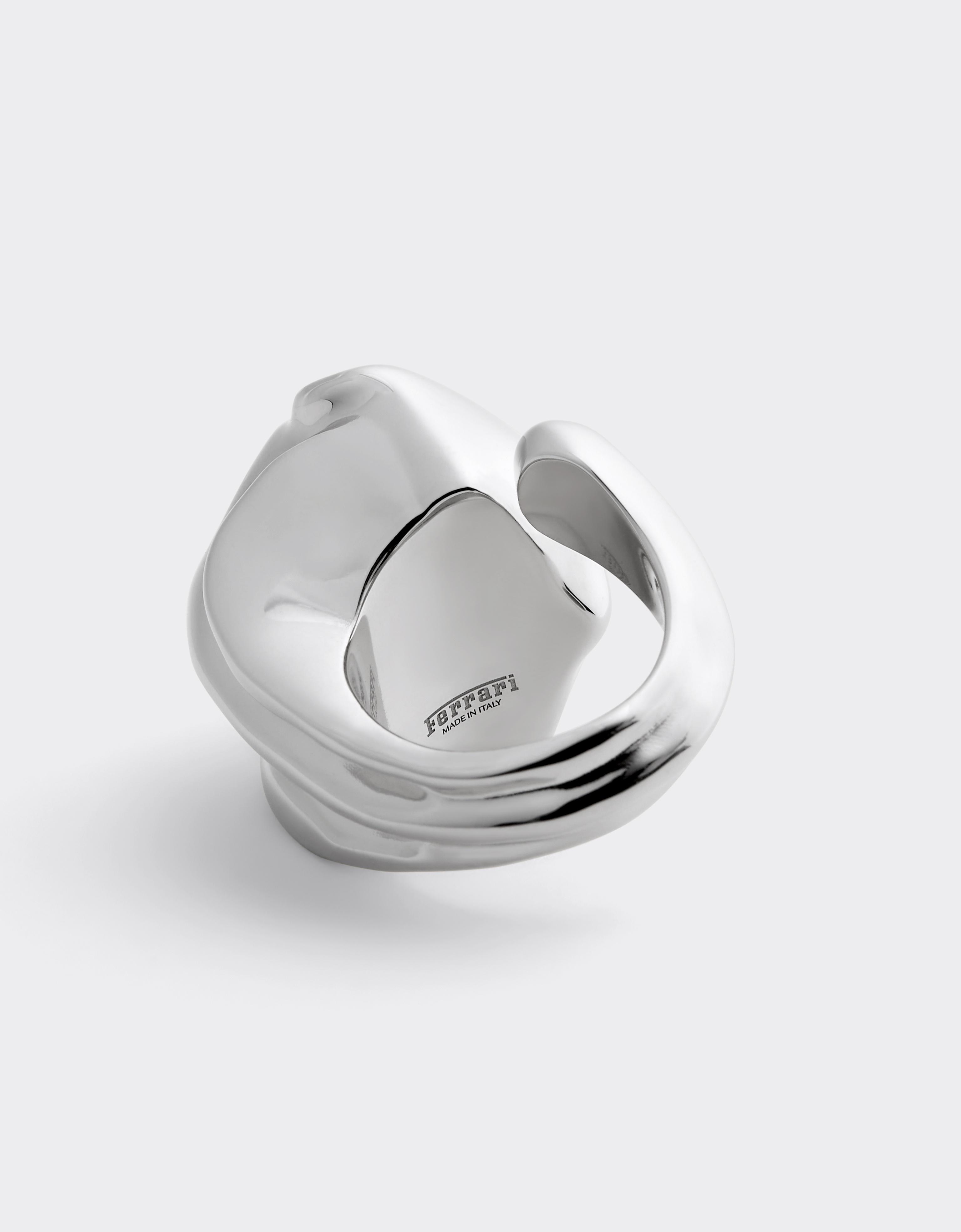 Anillo asimétrico de metal cromado