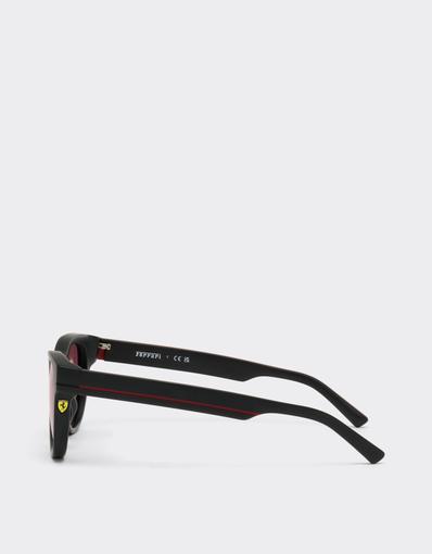 Scuderia Ferrari sunglasses with exclusive Ferrari Contrast Pro™ burgundy lenses
