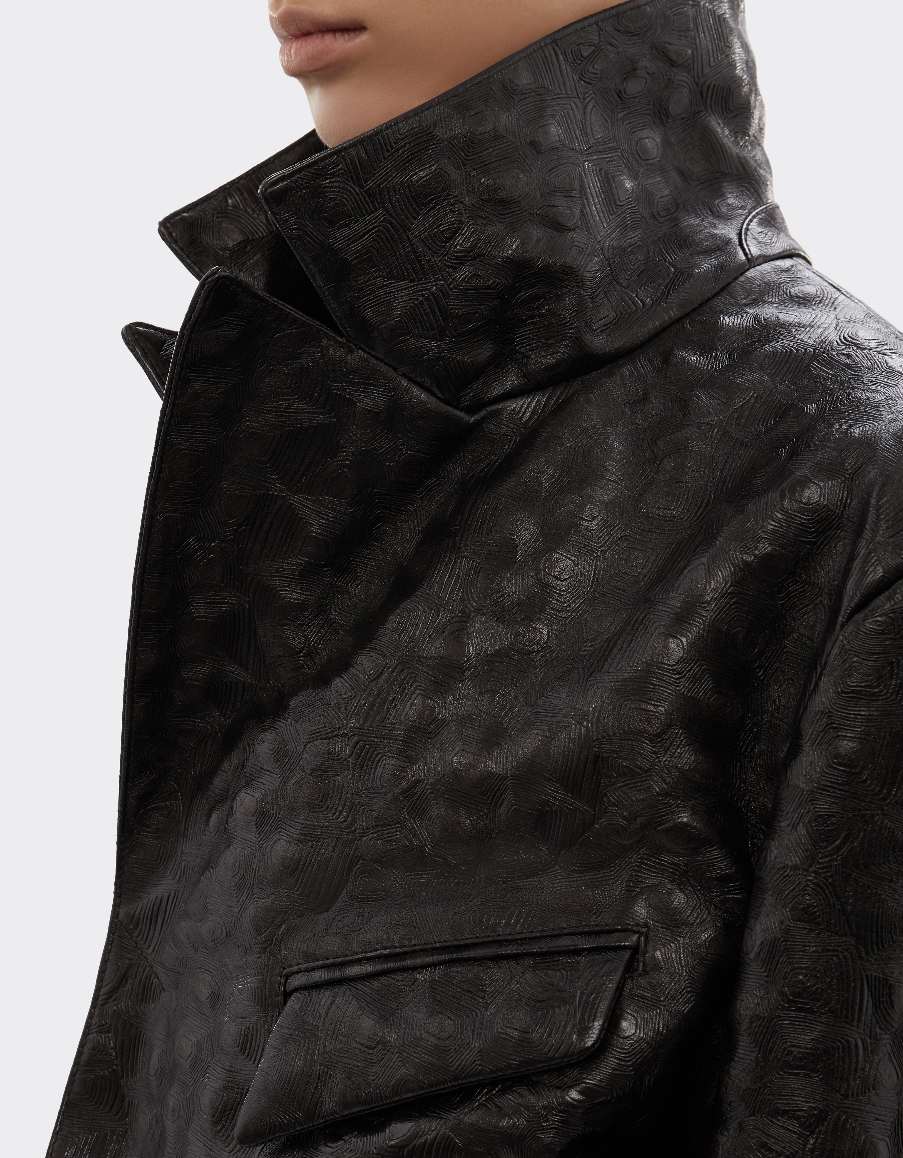 Chaqueta de cuero con estampado de tortuga