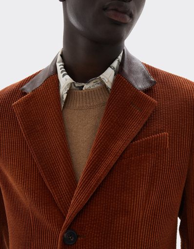 Blazer en velours côtelé tie-dye