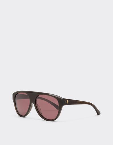 Lunettes de soleil en acétate gris strié avec verres rouges polarisés
