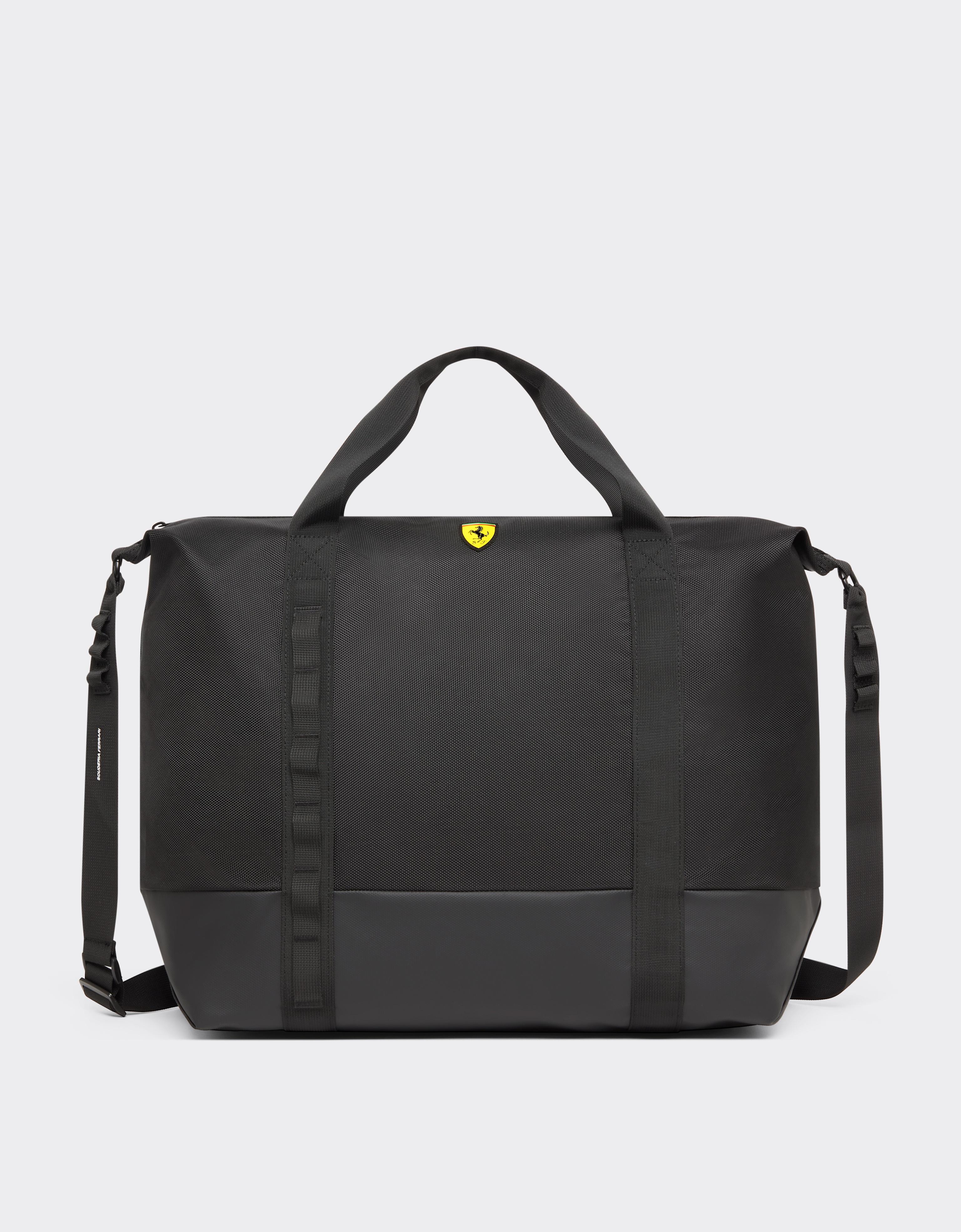 Weekender bag in technical fabric