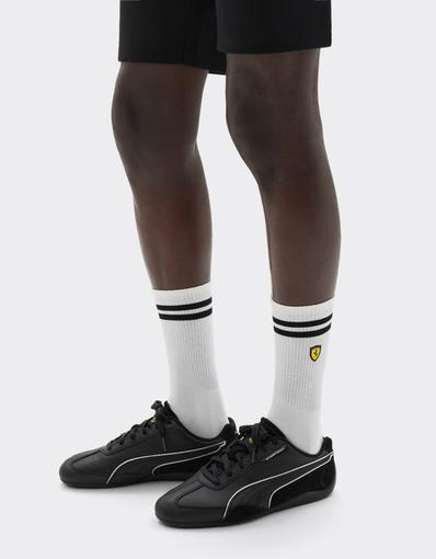 Terry cloth sock set with Ferrari Scudetto