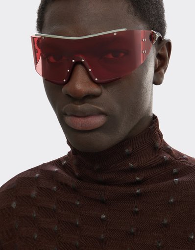 Lunettes de soleil Ferrari en métal et cuir rouge avec monture rouge