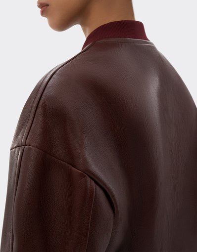 Chaqueta bomber corta de piel