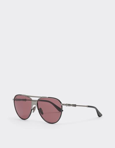 Sunglasses in polished gunmetal metal with exclusive Contrast Pro™ lenses