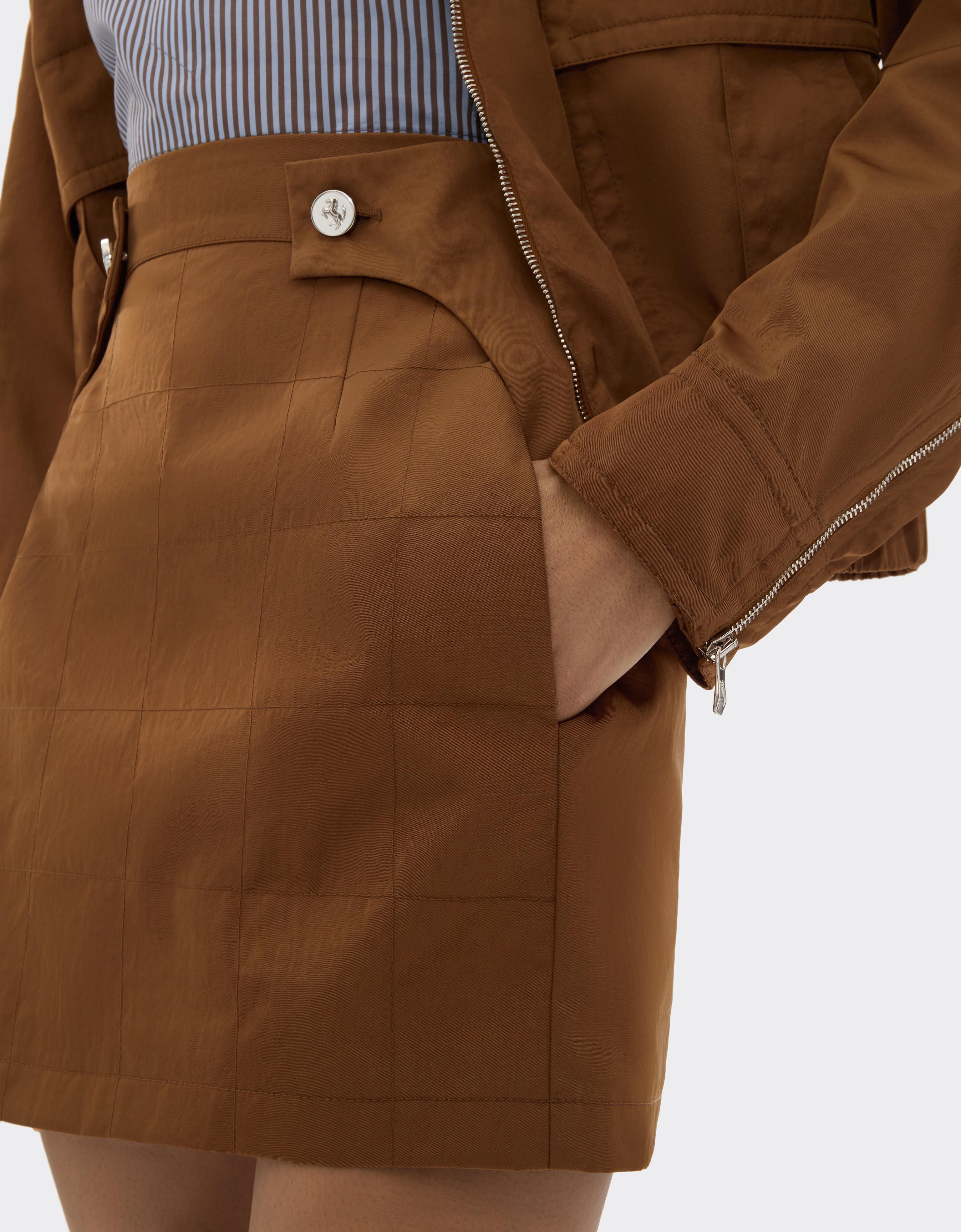 WOMAN SKIRT