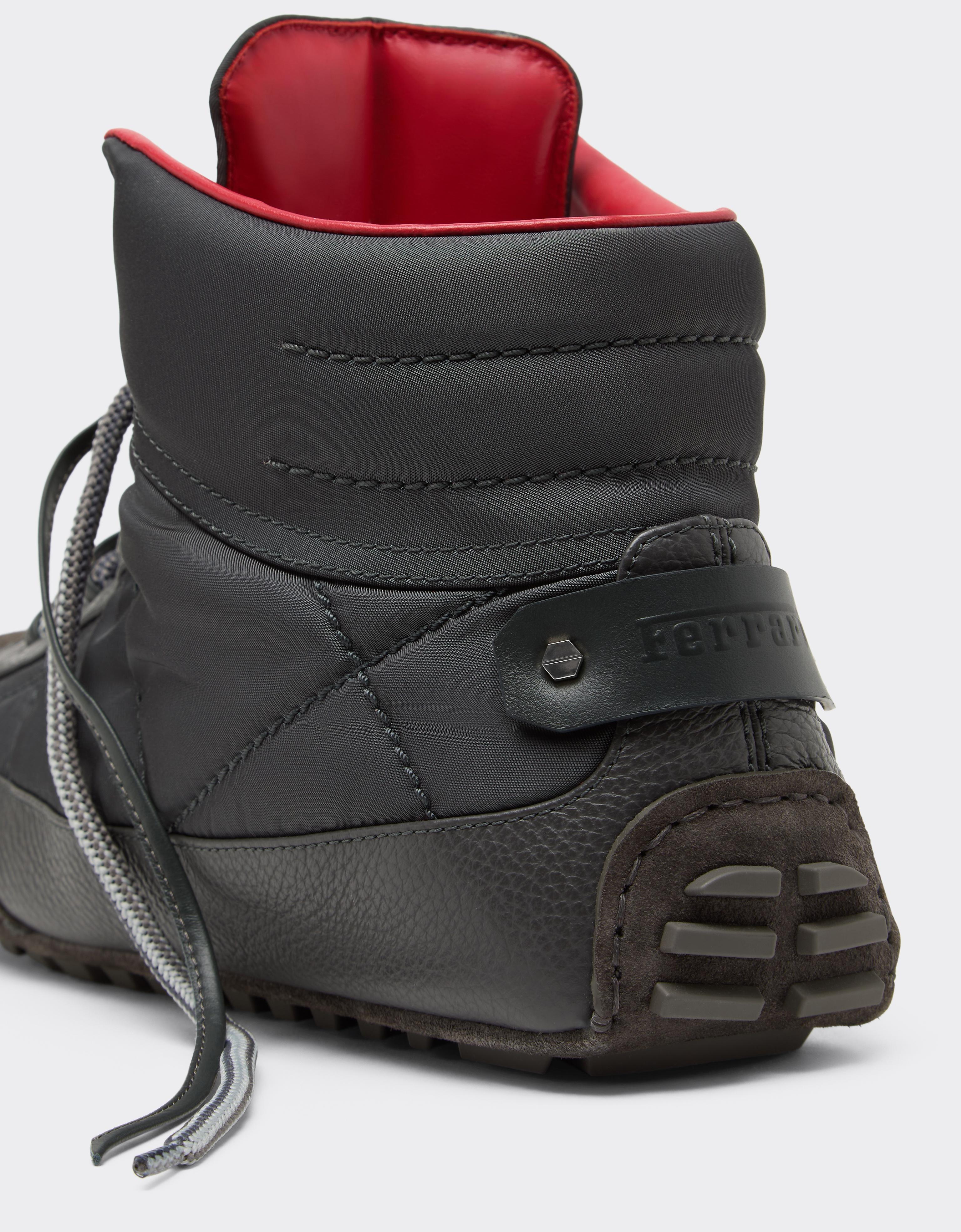 Zapatillas acolchadas de piel y ante