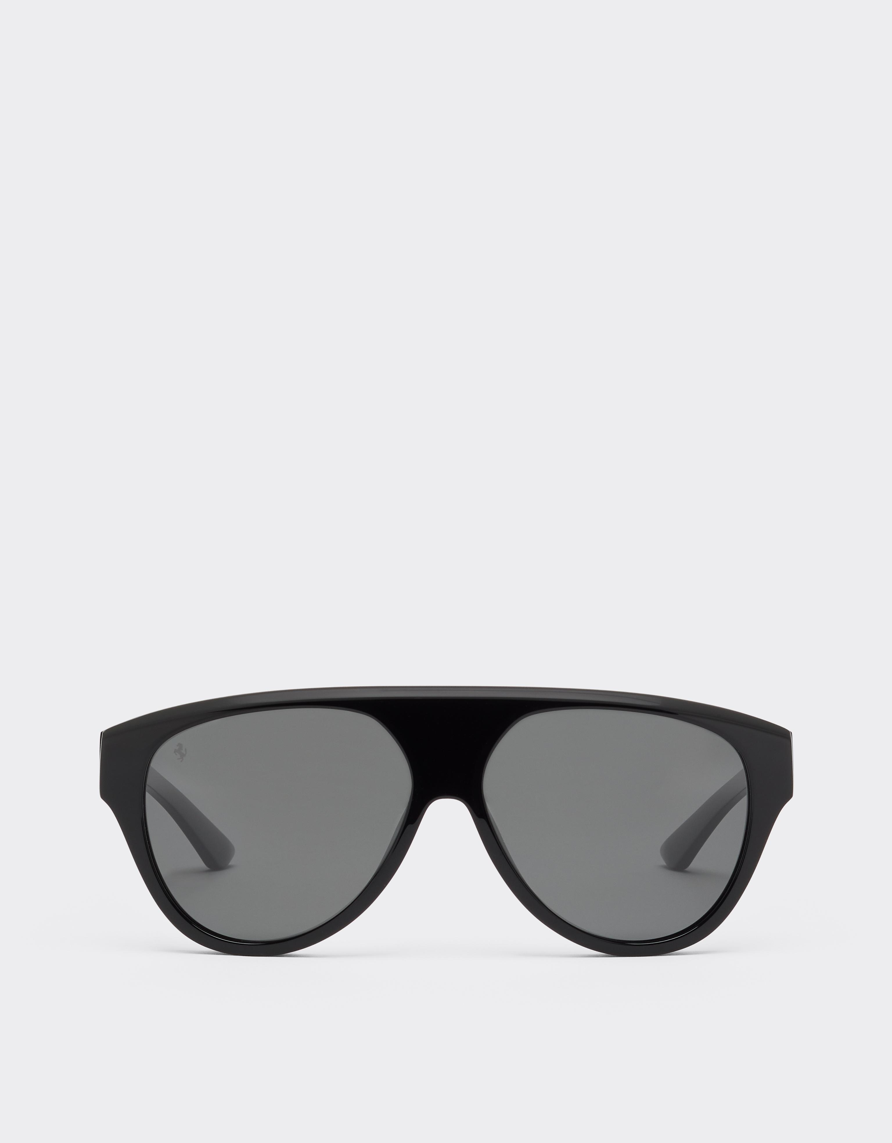 Gafas de sol de acetato negro con lentes negras polarizadas