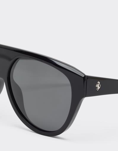 Lunettes de soleil en acétate noir avec verres noirs polarisés