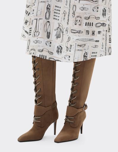 High-top nubuck boot with buckle