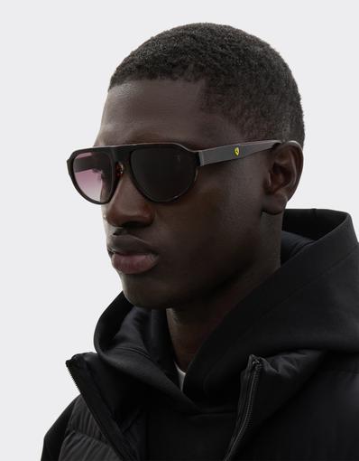Scuderia Ferrari 0FZ6027 sunglasses in havana and burgundy acetate with gradient red lenses.