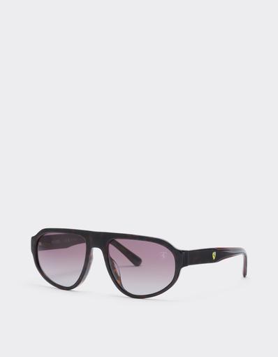 Scuderia Ferrari 0FZ6027 sunglasses in havana and burgundy acetate with gradient red lenses.