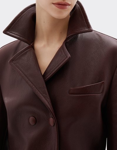 Chaqueta cruzada de piel