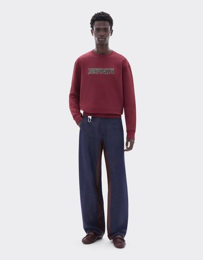 Sweat à col rond avec écusson Ferrari