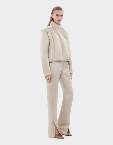 Chaqueta acolchada de satén duquesa