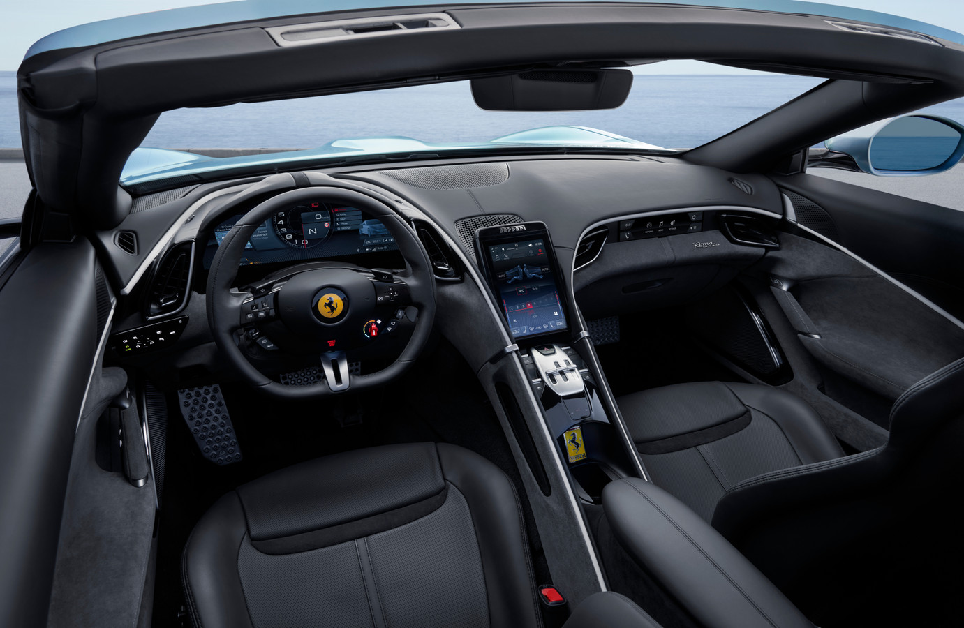 Ferrari Roma Spider: Experience La Dolce Vita in a New Way 6 Ferrari-Roma-Spider-full-review