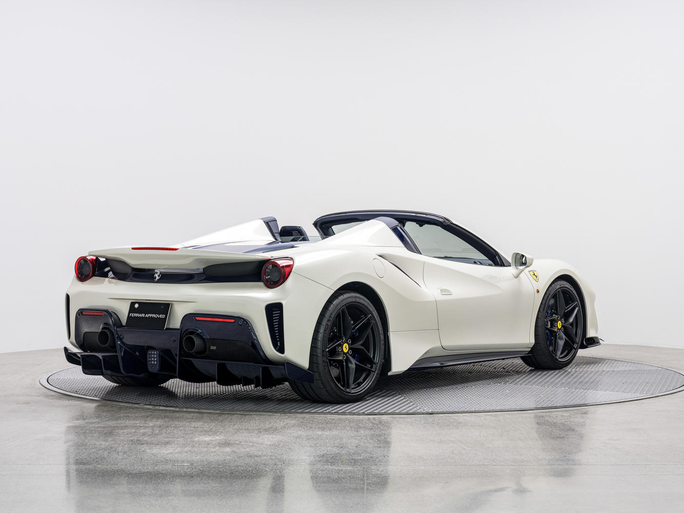 『入手困難』Ferrari 488 PISTA カタログ 5枚入り 入手困難』Ferrari 488 PISTA カタログ 5枚入り