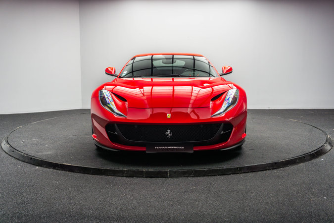 Voiture Ferrari occasion : Tous nos modèles au meilleur prix