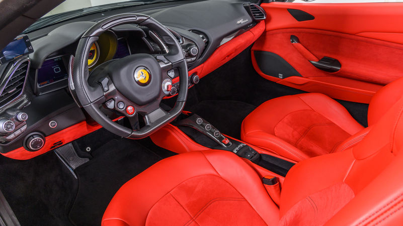 Ferrari 488 SPIDER シャーシ番号234530 Ferrari 488 SPIDER シャーシ番号234530