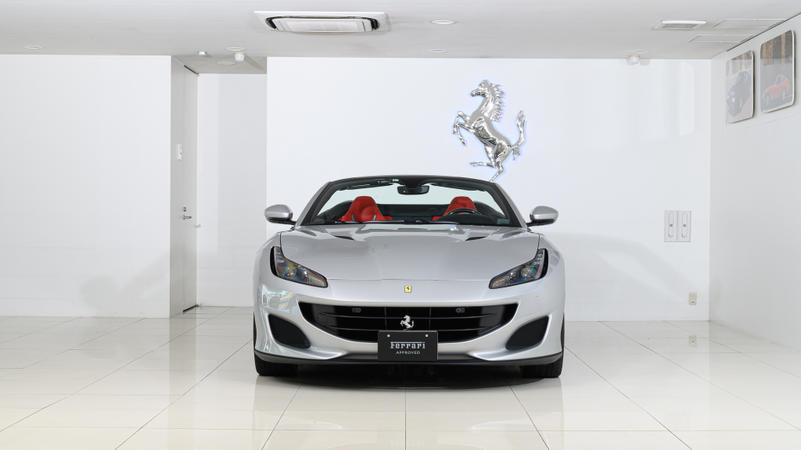 非売品 Ferrari フェラーリ ポルトローナフラウ 純正車検証入れ 未使用品 非売品 Ferrari フェラーリ ポルトローナフラウ 純正車検証入れ