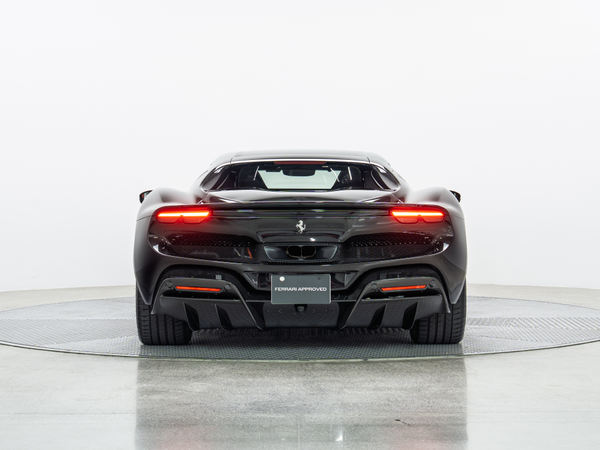日本で販売中の最寄りのフェラーリ認定中古車 | Ferrari.com