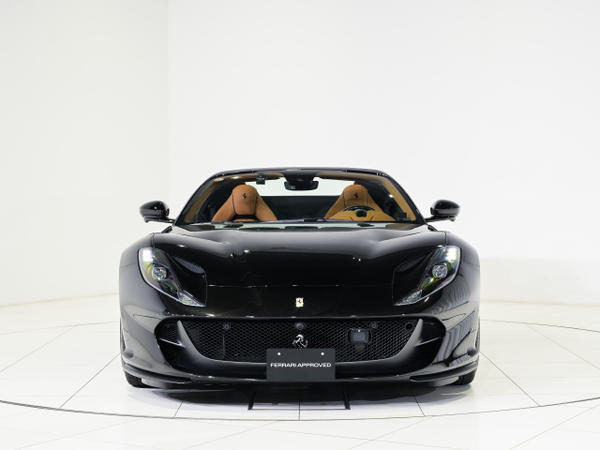 フェラーリ正規ディーラー コーンズ大阪