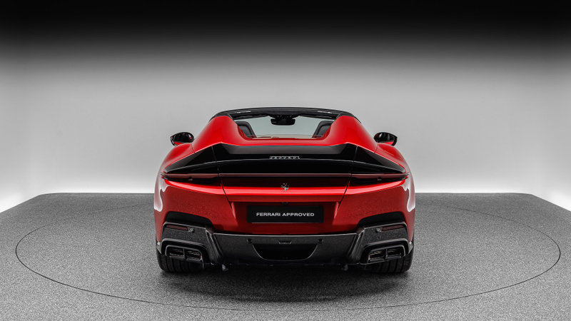 ドイツで販売中の最寄りのフェラーリ認定中古車 | Ferrari.com