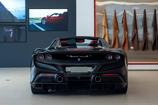 シンガポールで販売中の最寄りのフェラーリ認定中古車 | Ferrari.com