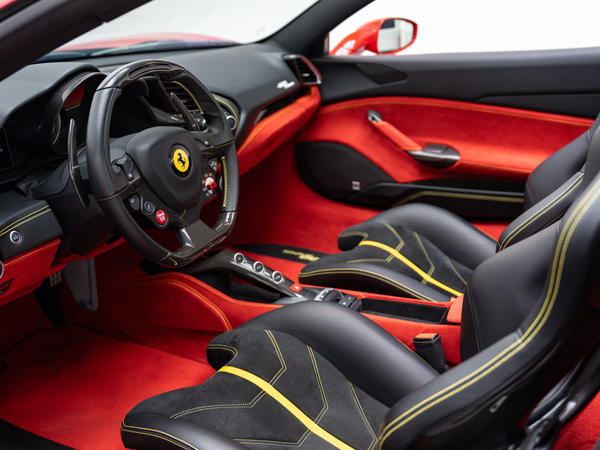 日本で販売中の最寄りのフェラーリ認定中古車 | Ferrari.com