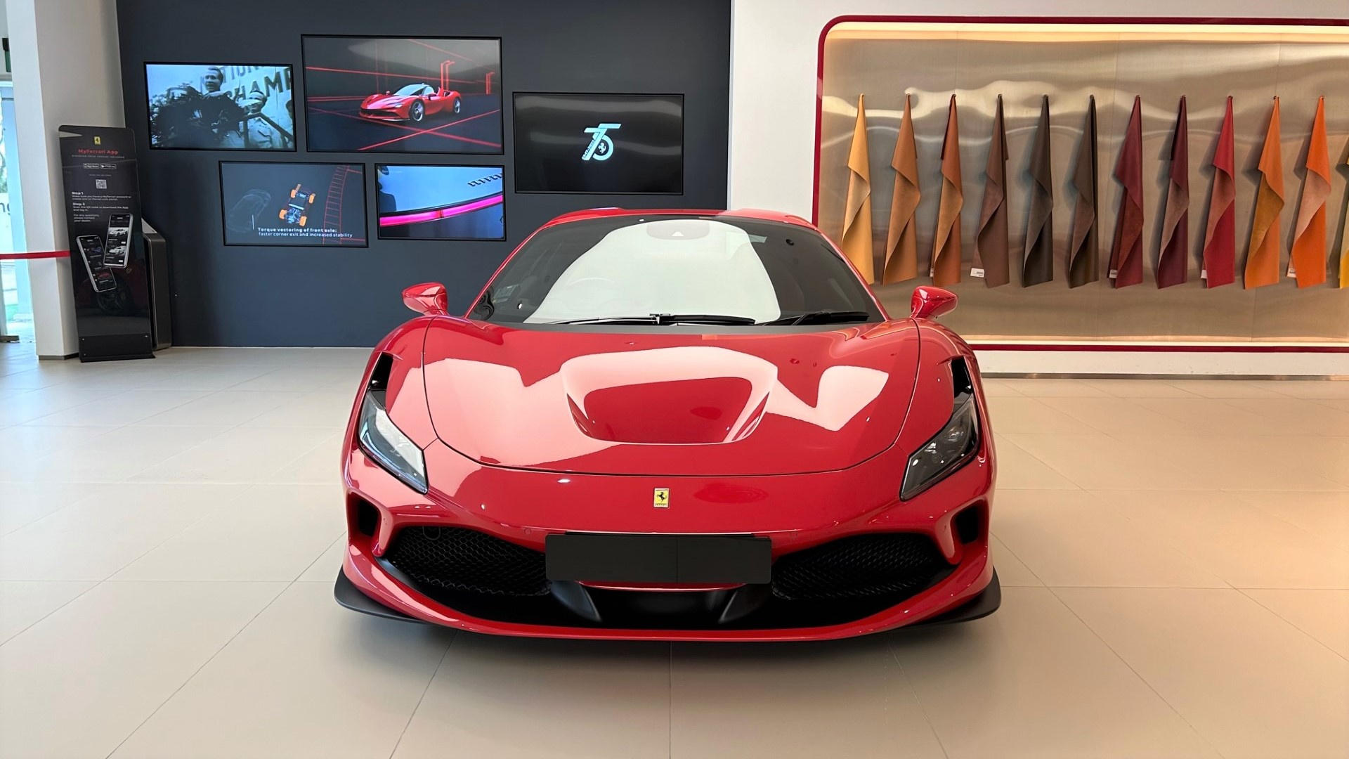 在Singapore Singapore出售2021 F8 Spider 易手车| 法拉利认证