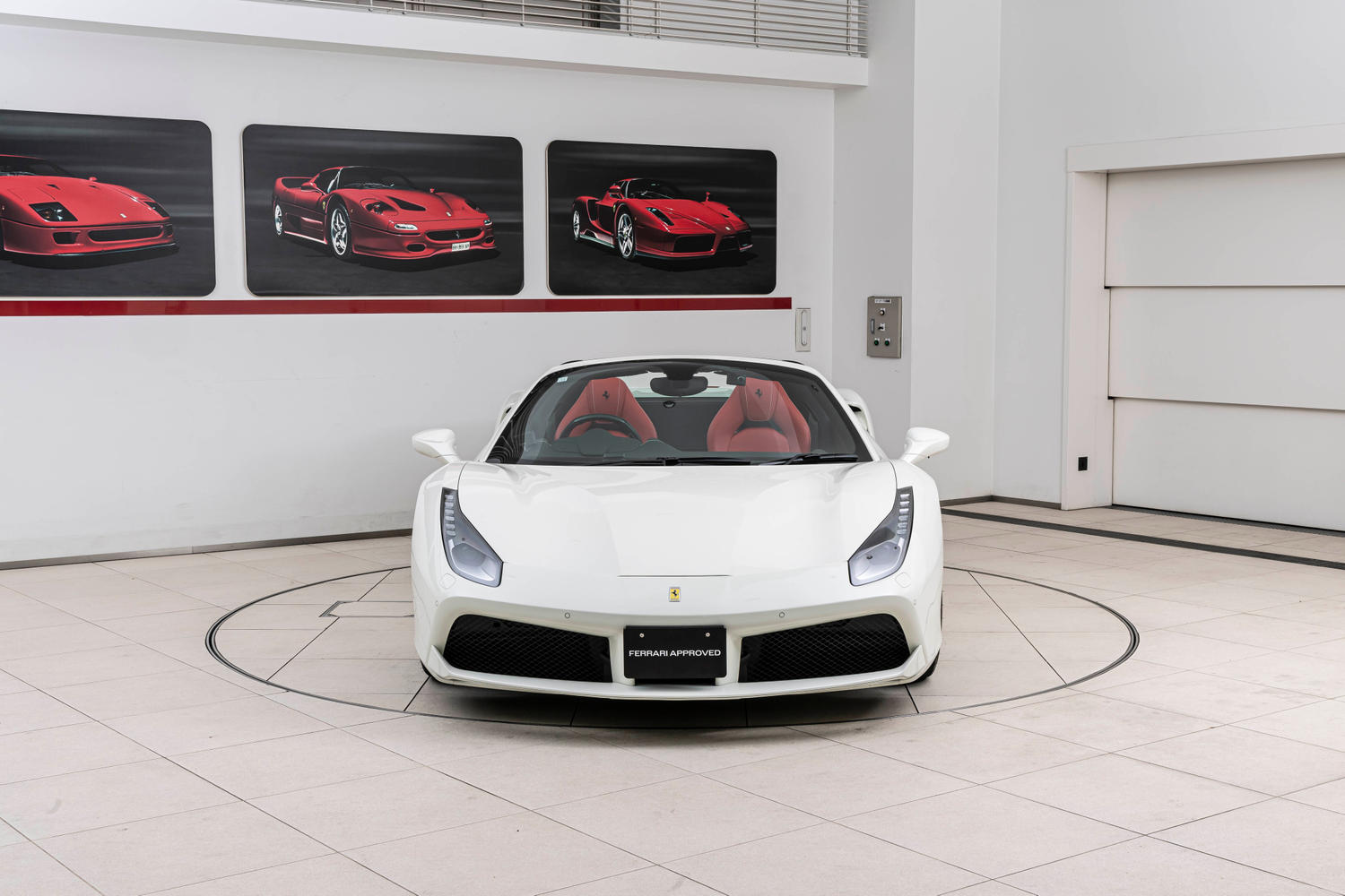 港区 東京都における中古車488 Spider 2018販売についての詳細