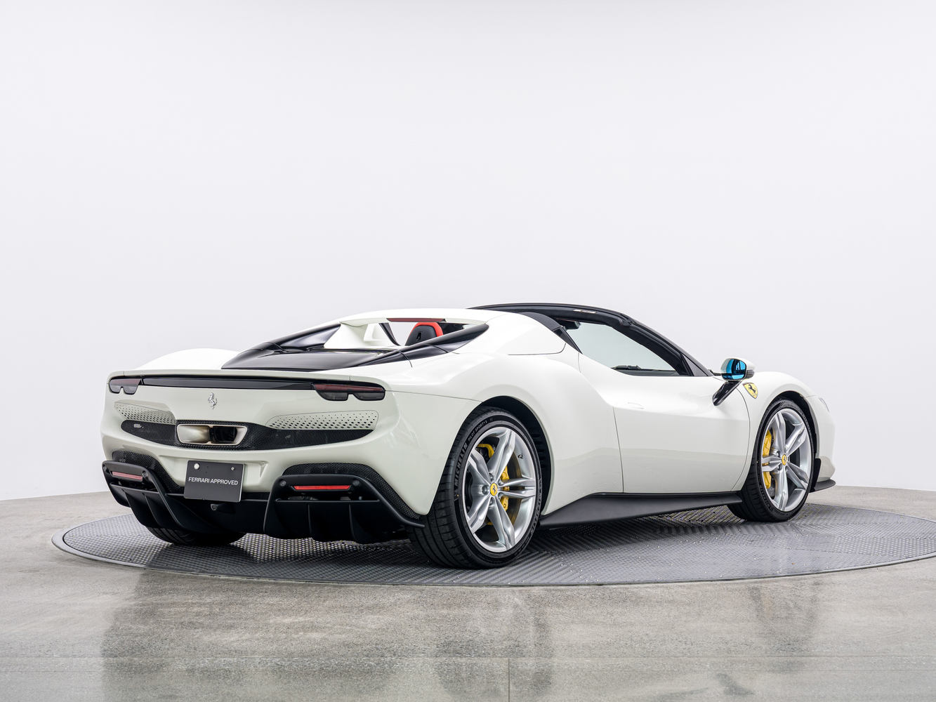 【正規通販】 横浜市 日本における中古車296 GTS 2025販売についての詳細 自転車本体