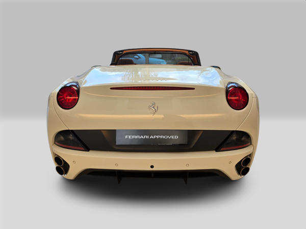 在Pambio Noranco SVIZZERA出售2009 Ferrari California 易手车