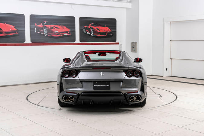 港区で販売中の最寄りのフェラーリ認定中古車812 GTS | Ferrari.com