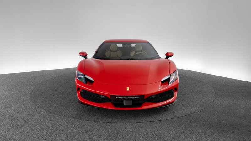 Singen/Hwtl.で販売中の最寄りのフェラーリ認定中古車296 GTB