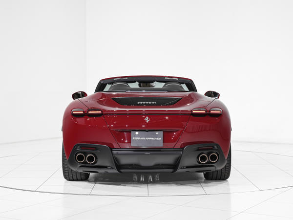 日本で販売中の最寄りのフェラーリ認定中古車 Ferrari Roma Spider