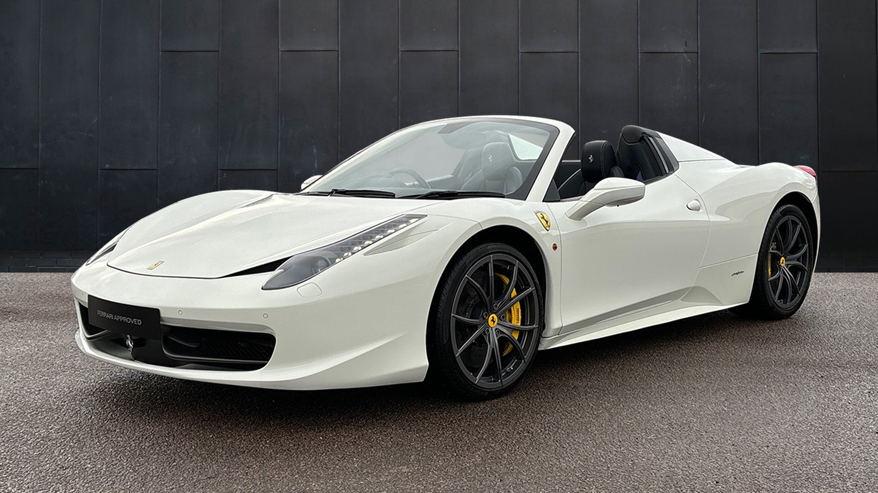 Colchester Essexにおける中古車458 Spider 2012販売についての Colchester Essexにおける中古車458 Spider 2012販売についての