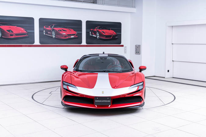 Used Ferrari for Sale in Minato-ku Tokyo | Official Dealer