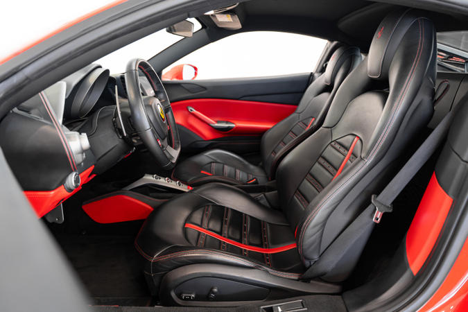 Romaで販売中の最寄りのフェラーリ認定中古車 | Ferrari.com