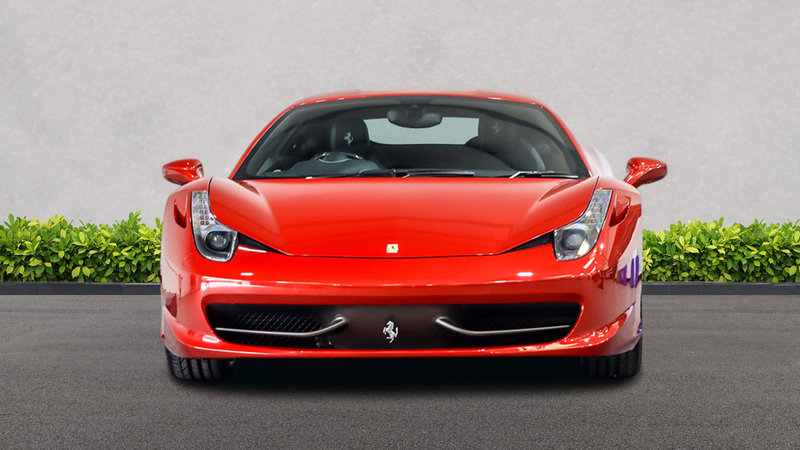 イギリスで販売中の最寄りのフェラーリ認定中古車 458 Italia