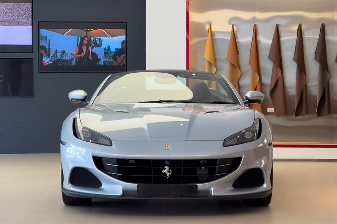 シンガポールで販売中の最寄りのフェラーリ認定中古車 | Ferrari.com