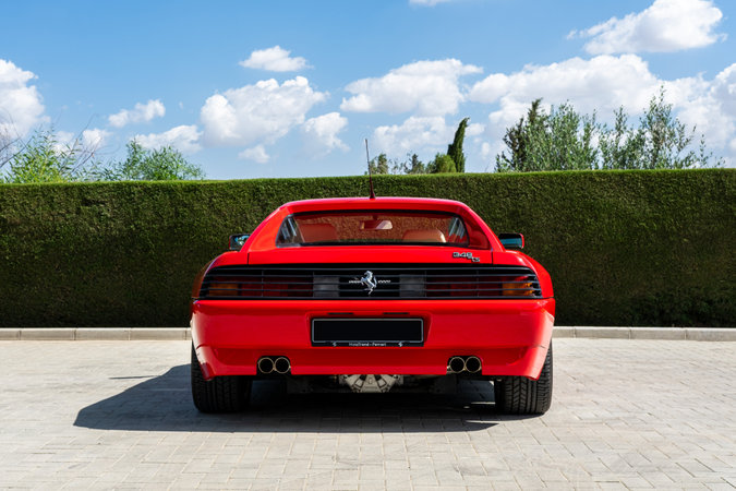キプロスで販売中の最寄りのフェラーリ認定中古車 348 TB/TS | Ferrari.com