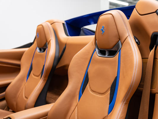 Yokohama-shi で販売中のフェラーリ中古車 | 正規ディーラー Nicole