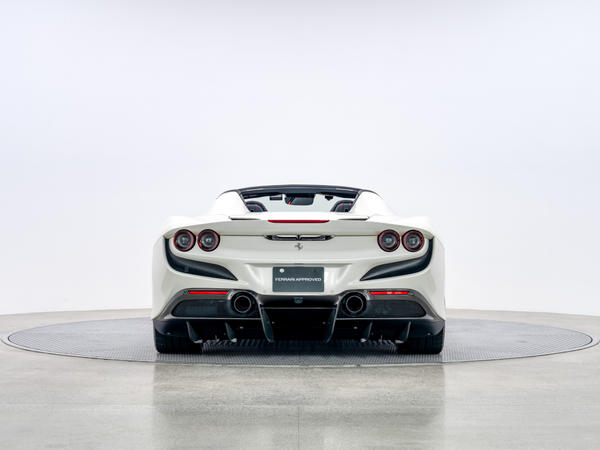 Ferrari純正ピンバッジ by BOLAFFI Ferrari純正ピンバッジ by BOLAFFI